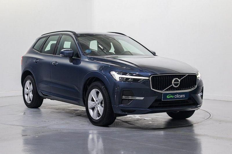 Usado Volvo XC60 Momentum 197 CV (144 kW) 2021 Azul SUV