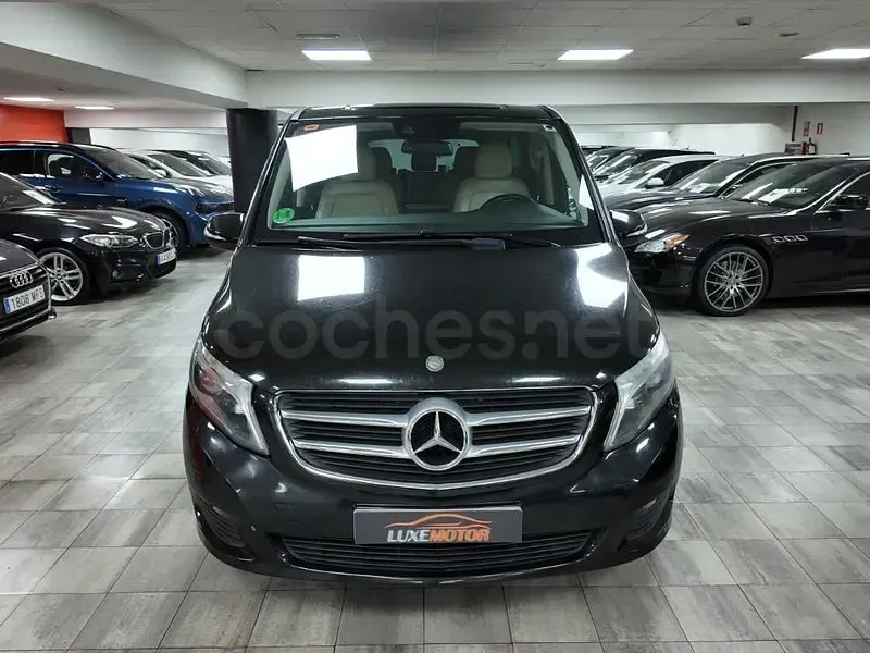 Usado Mercedes V250 Avantgarde 190 CV (139 kW) 2014 Negro Monovolumen