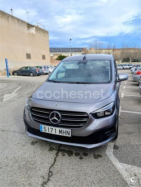 Gris / plata Usado 2023 Mercedes T160 Monovolumen | 26.200 € - Imagen 1/4