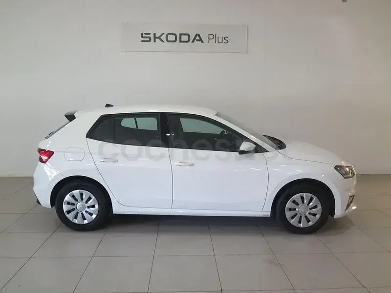 Usado Skoda Fabia 80 CV (58 kW) 2024 Blanco Utilitario
