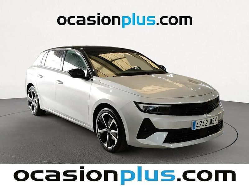 Używany Opel Astra 130 KM (95 kW) 2024 Szary Sedan/Limuzyna