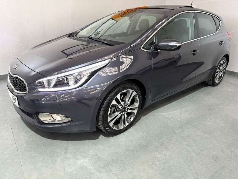 Używany Kia Ceed 136 KM (100 kW) 2015 Szary Hatchback