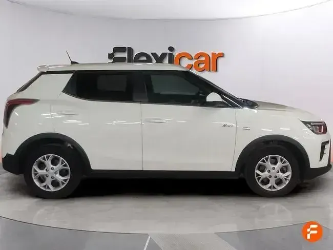Usado SsangYong Tivoli Limited 163 CV (119 kW) 2024 Blanco SUV