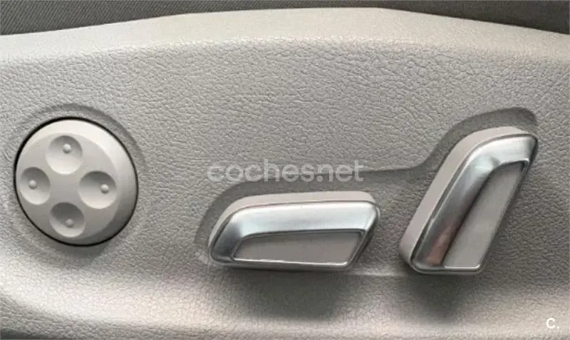 Usado Audi A4 170 CV (125 kW) 2012 Gris / plata Berlina