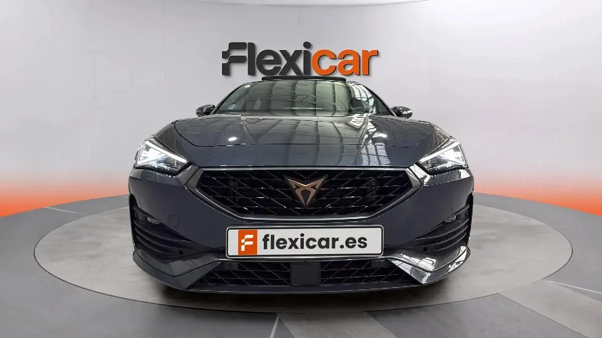 Usado Cupra Leon 150 CV (110 kW) 2024 Gris Familiar