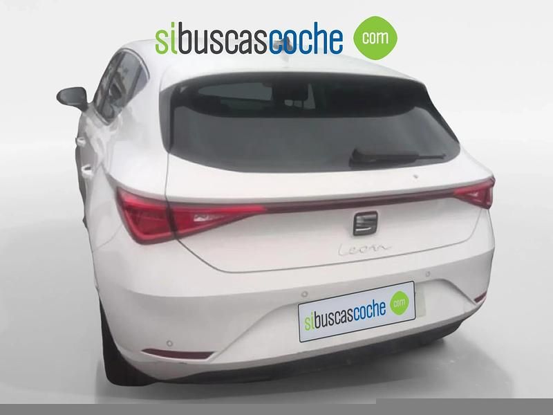 Usado Seat Leon Style 115 CV (84 kW) 2025 Blanco