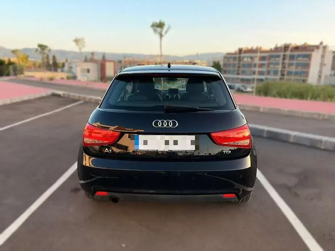 Usado Audi A1 Sportback Premium 90 CV (66 kW) 2012 Negro Utilitario