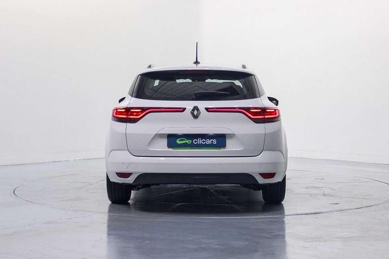 Usado Renault Mégane GrandTour Business 116 CV (85 kW) 2022 Blanco Familiar