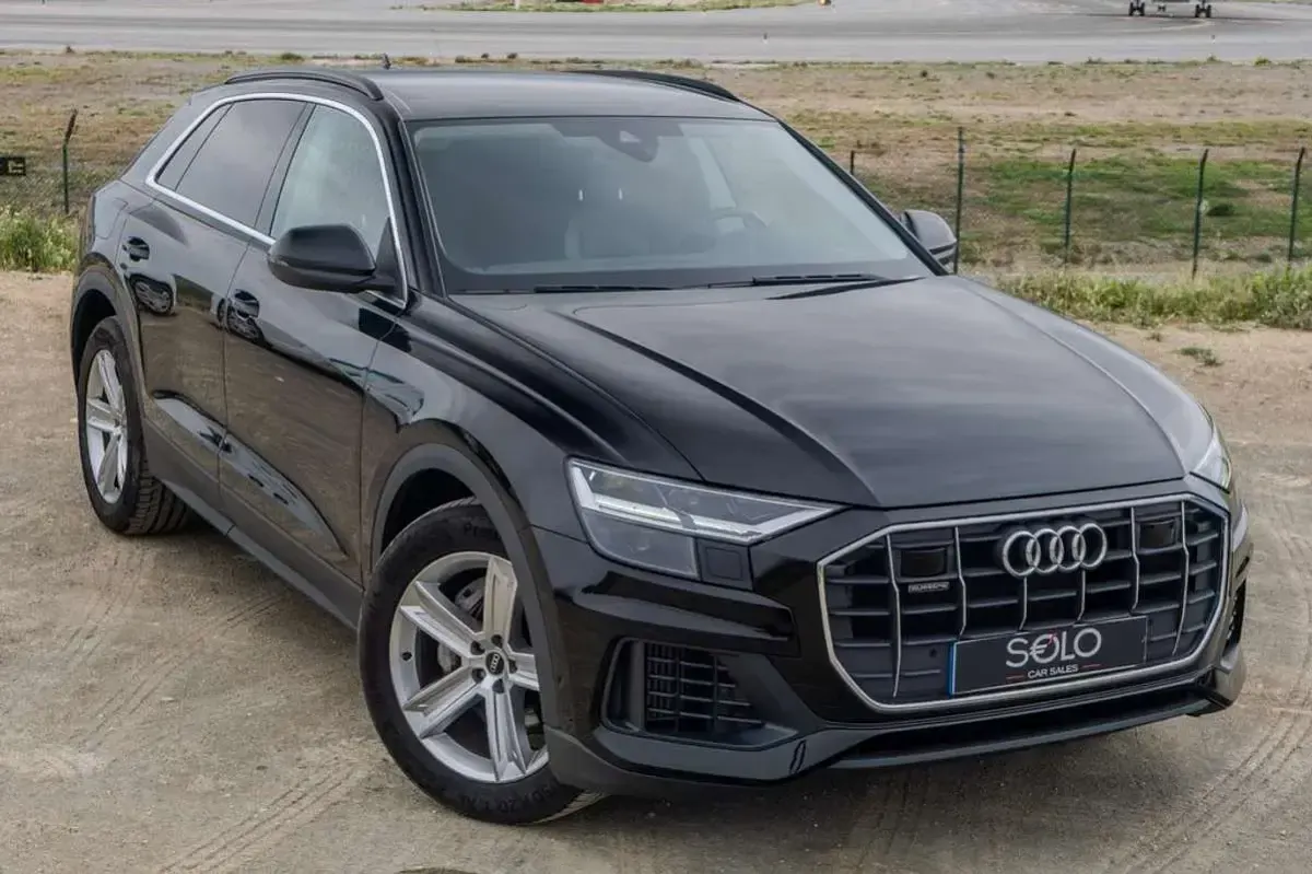 Usado Audi Q8 Ambiente 340 CV (250 kW) 2022 Negro SUV