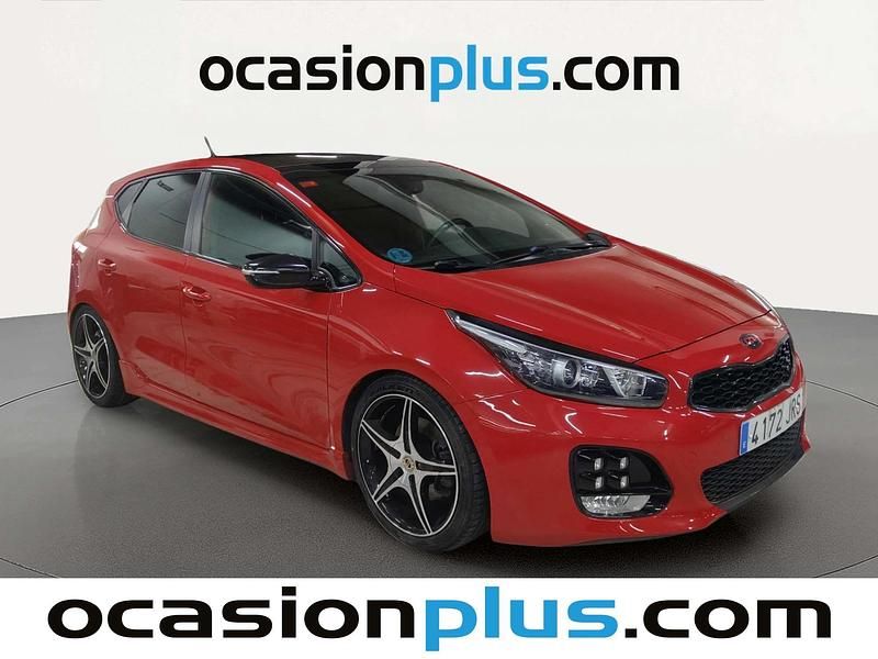 Usado Kia Ceed GT GT-Line 136 CV (100 kW) 2016 Rojo Utilitario
