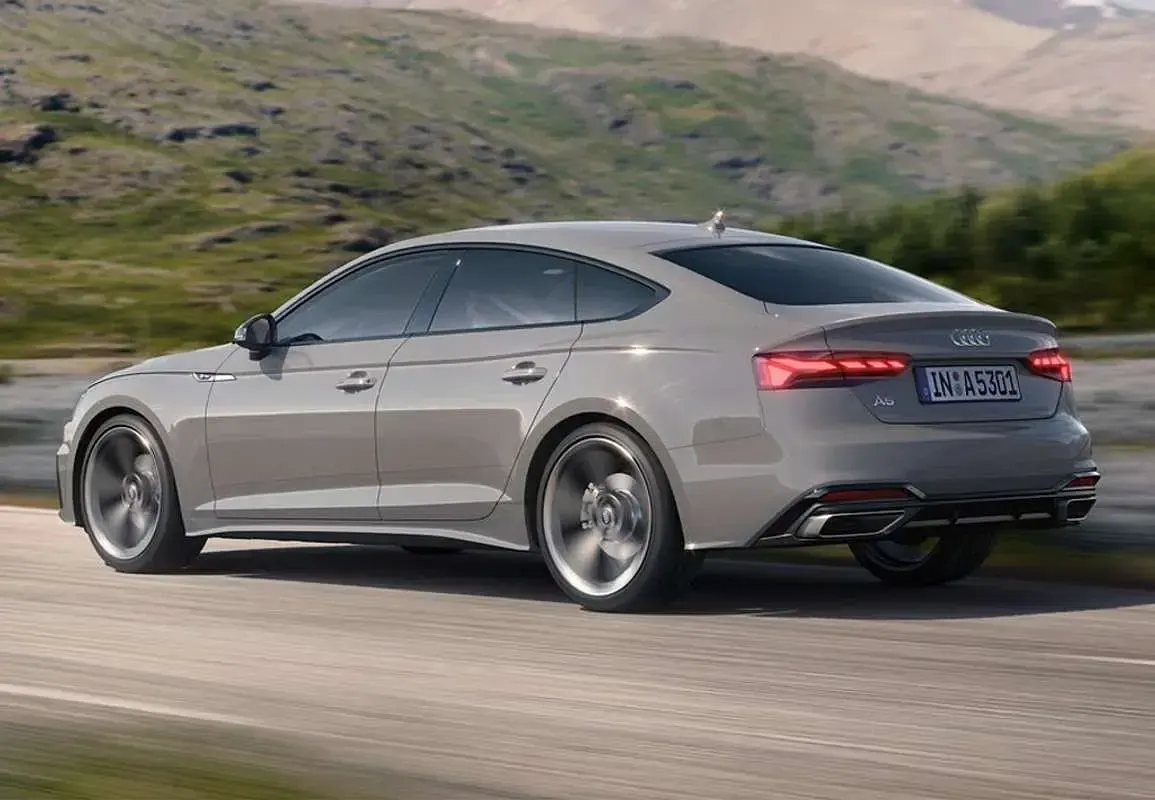 Usado Audi A5 Sportback S-Line 163 CV (119 kW) 2020 Verde Utilitario