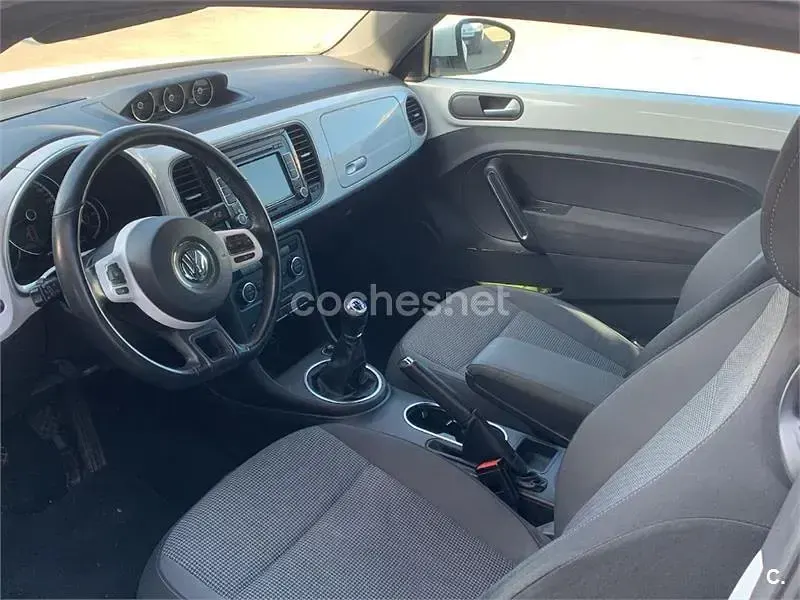 Usado VW Beetle Design 105 CV (77 kW) 2013 Blanco Utilitario