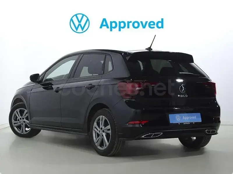 Usado VW Polo R-line 95 CV (69 kW) 2024 Negro Utilitario