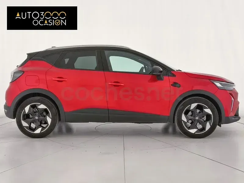 Usado Renault Captur Techno 100 CV (73 kW) 2025 Rojo SUV