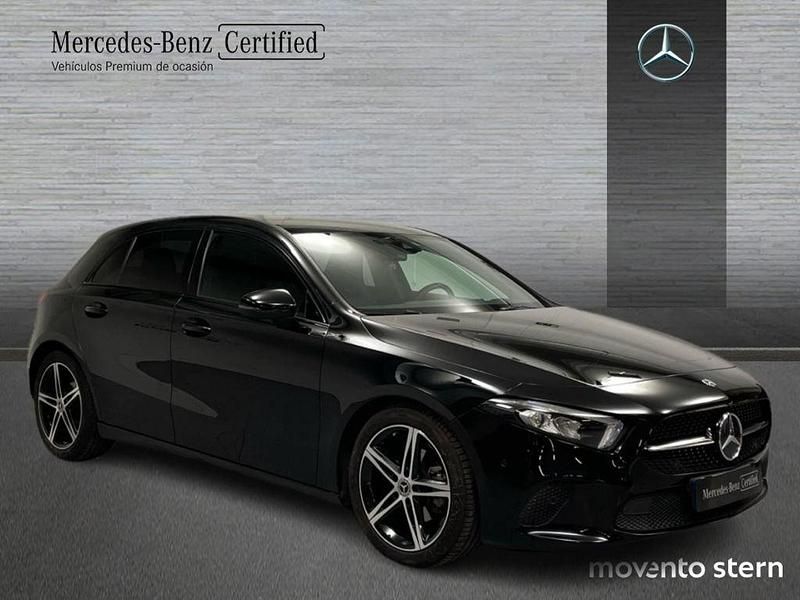Usado Mercedes A180 Progressive 116 CV (85 kW) 2019 Negro Utilitario