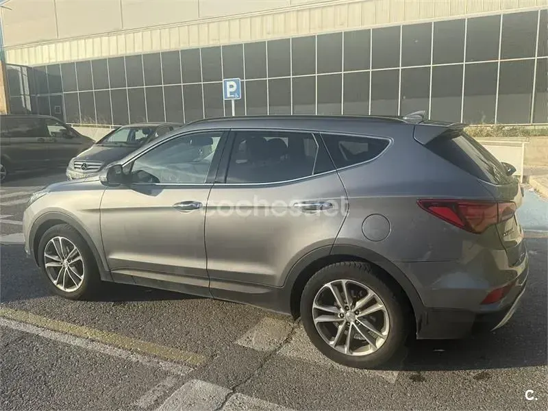 Usado Hyundai Santa Fe Style 197 CV (144 kW) 2016 Beige SUV