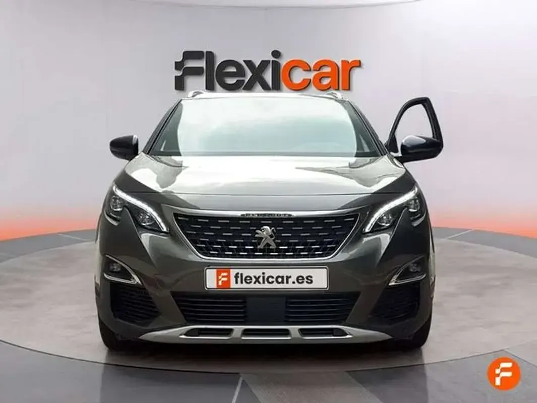 Usado Peugeot 3008 GT-line 131 CV (96 kW) 2020 Gris SUV