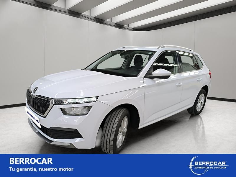 Usado Skoda Kamiq Ambition 110 CV (80 kW) 2021 Blanco SUV