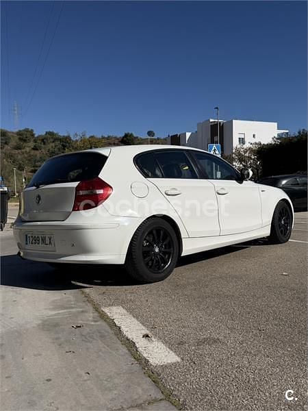 Używany BMW 118 143 KM (105 kW) 2009 Biały Hatchback