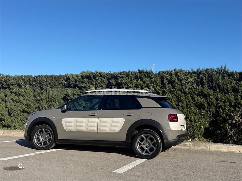 Usado Citroën C4 PureTech 82 CV (60 kW) 2015 Beige Berlina