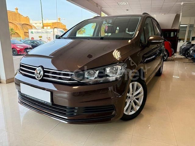 Marrón Usado 2016 VW Touran Advance Monovolumen | 18.000 € (Super precio) - Imagen 1/4