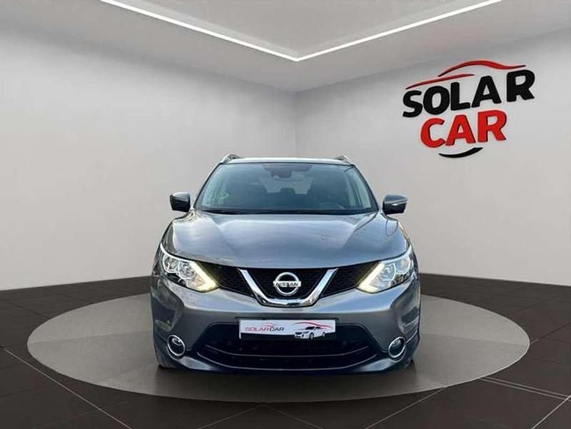 Usado Nissan Qashqai Tekna 110 CV (80 kW) 2016 Gris SUV