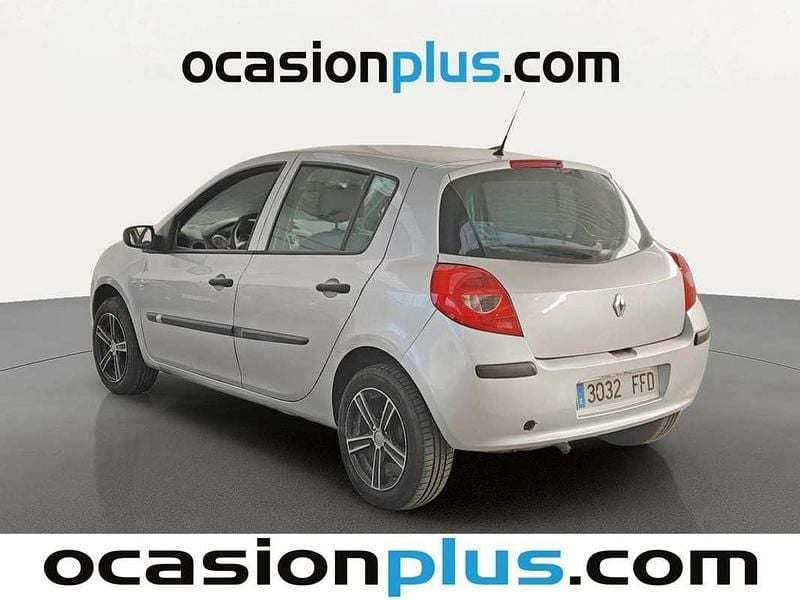 Usado Renault Clio II Authentique 75 CV (55 kW) 2006 Gris Utilitario