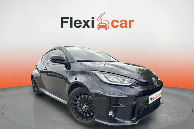 Negro Usado 2021 Toyota Yaris Berlina | 26.990 € (Super precio) - Imagen 1/4