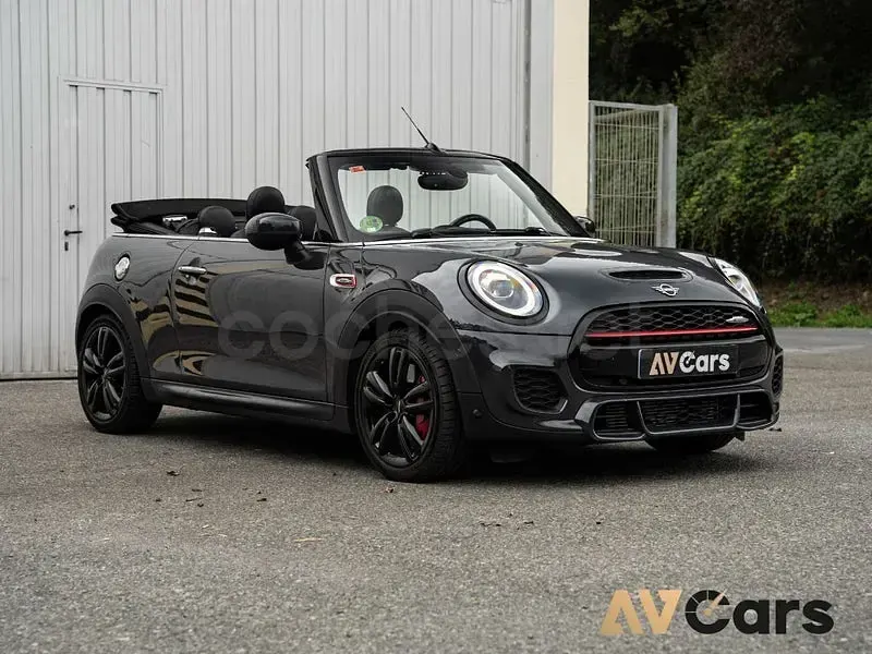 Usado Mini John Cooper Works Cabriolet 231 CV (169 kW) 2021 Gris / plata Descapotable