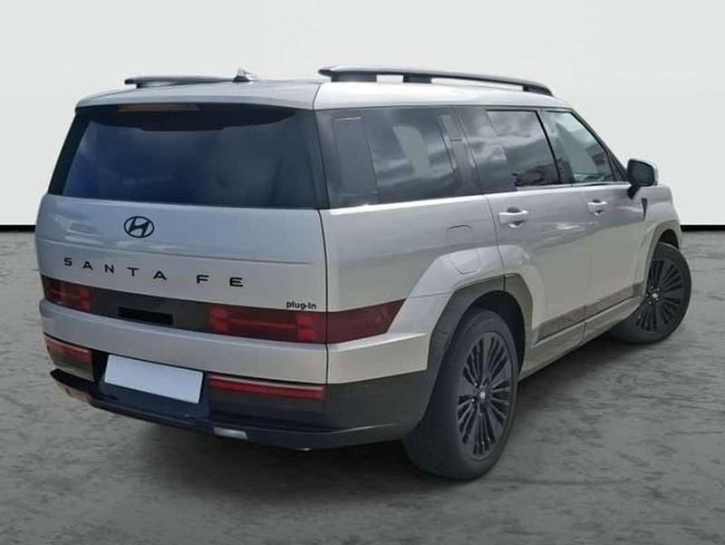 Usado Hyundai Santa Fe 253 CV (186 kW) 2025 Plateado SUV
