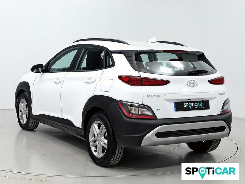Usado Hyundai Kona 120 CV (88 kW) 2022 Blanco SUV