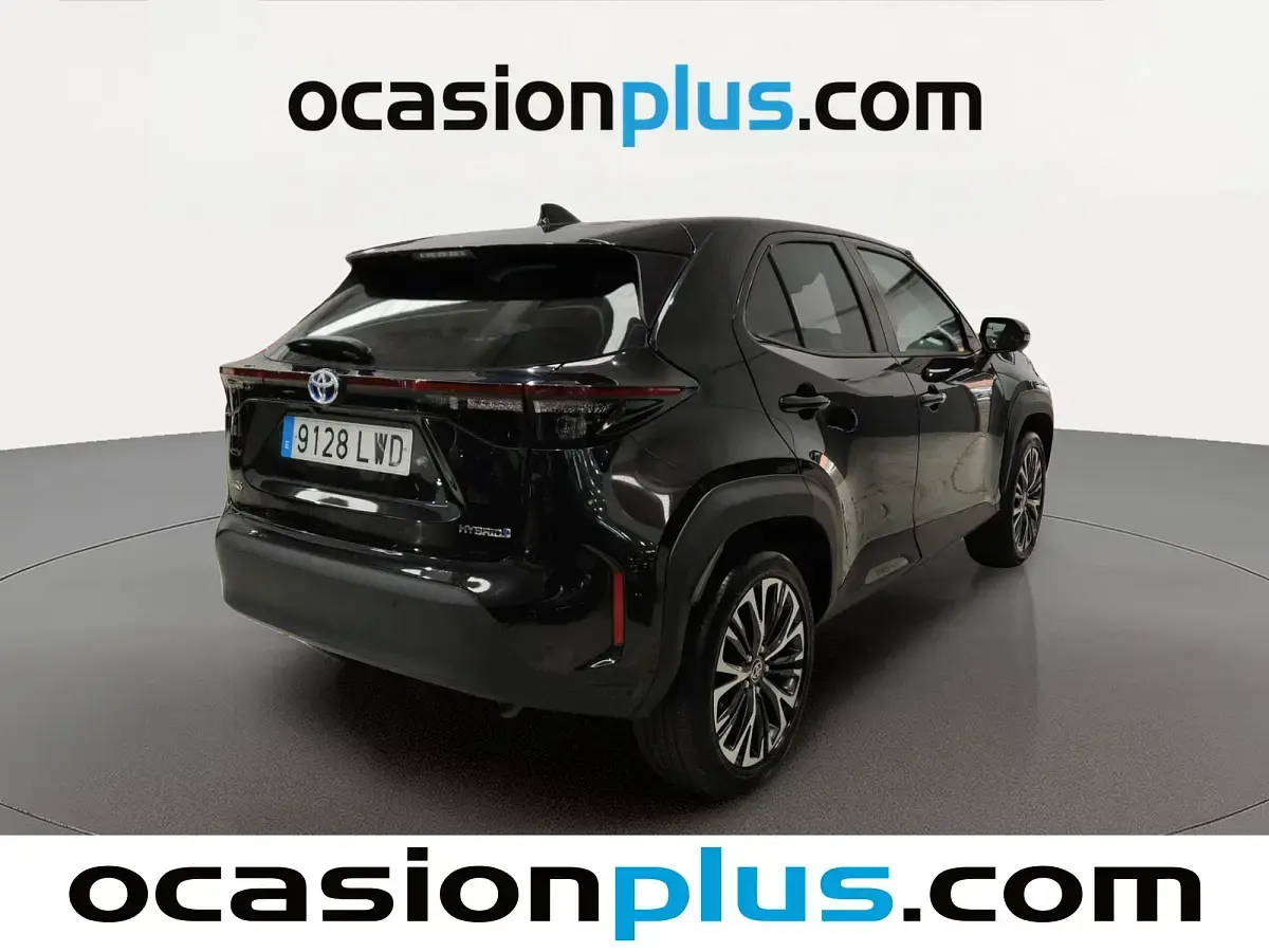 Occasion Toyota Yaris Hybrid Plus 116 PK (85 kW) 2022 Zwart SUV