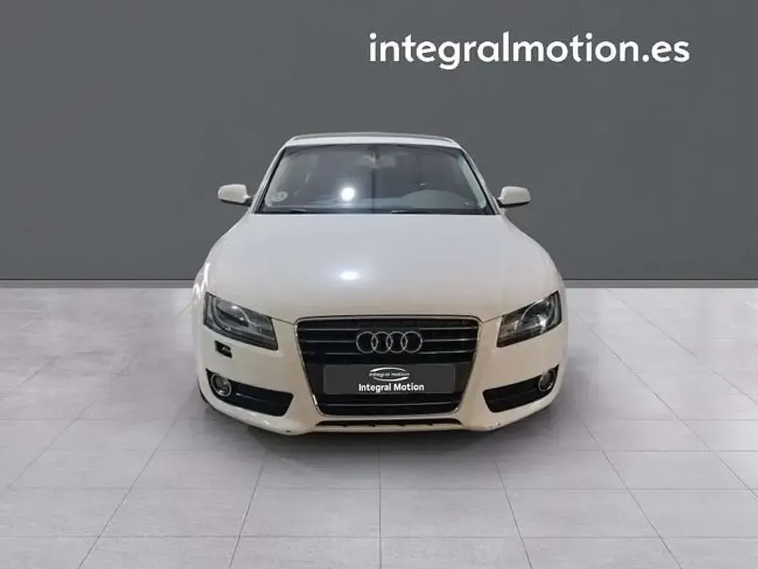 Usado Audi A5 Business 190 CV (139 kW) 2011 Blanco Coupe