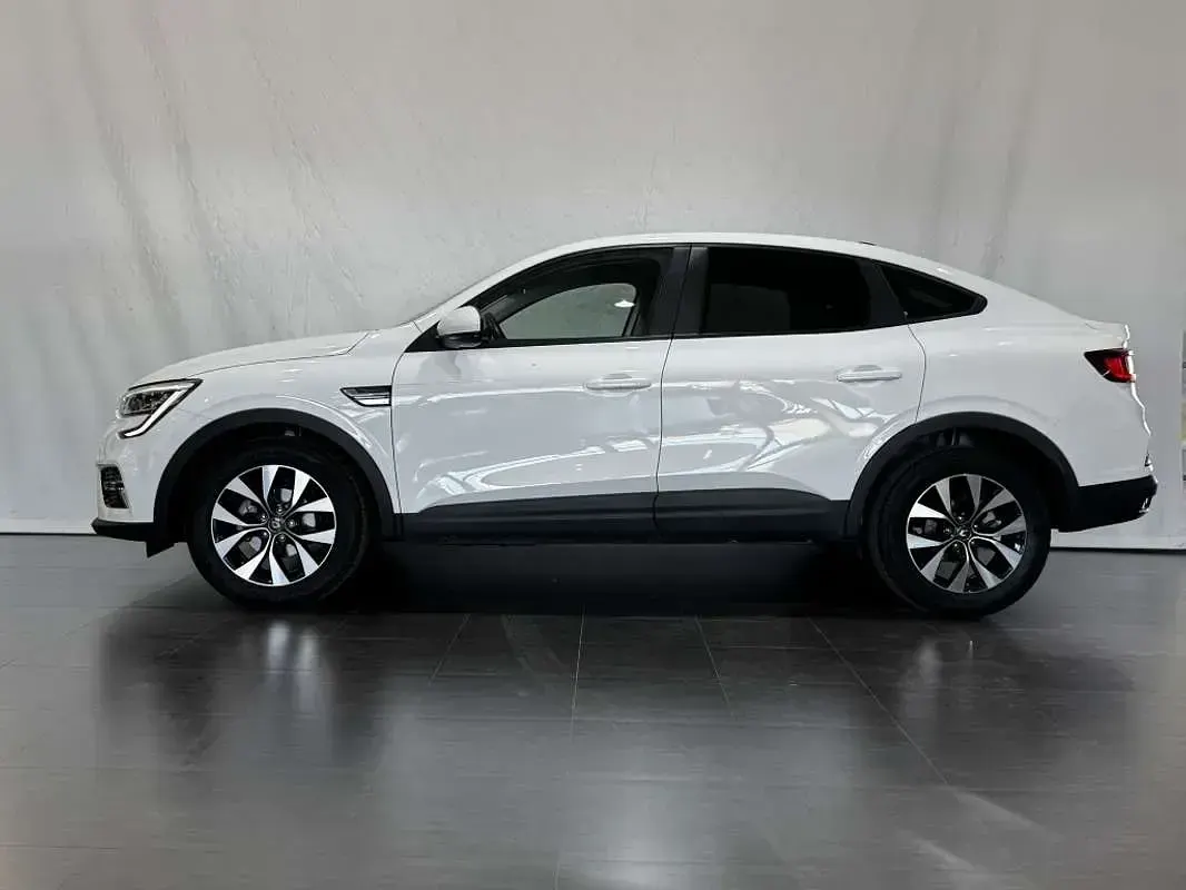 Usado Renault Arkana Evolution 140 CV (102 kW) 2023 Blanco SUV