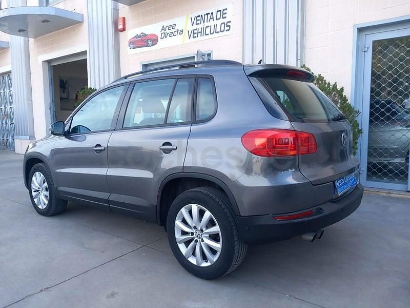Usado VW Tiguan 110 CV (80 kW) 2011 Gris / plata SUV