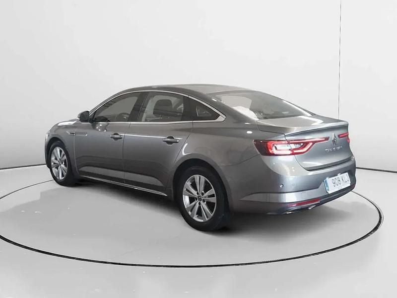 Usado Renault Talisman Zen 130 CV (95 kW) 2018 Gris / plata Berlina