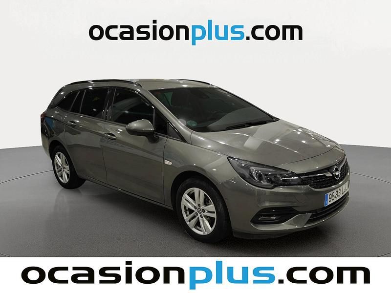 Usado Opel Astra GS Line 110 CV (80 kW) 2020 Gris Familiar