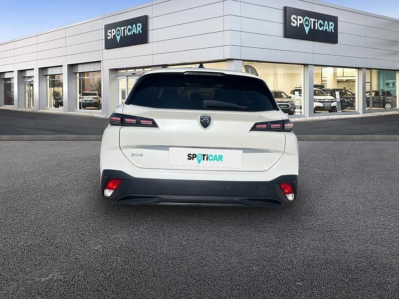 Usado Peugeot 308 SW Active 130 CV (95 kW) 2022 Blanco Familiar