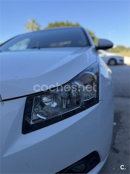 Usado Chevrolet Cruze LS 125 CV (91 kW) 2010 Blanco Berlina