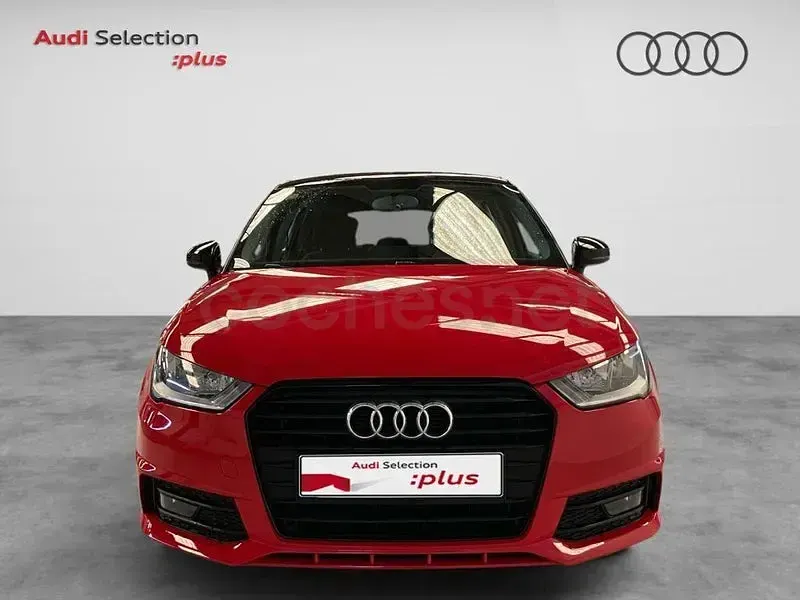 Usado Audi A1 Sportback Exclusive 95 CV (69 kW) 2018 Rojo Utilitario