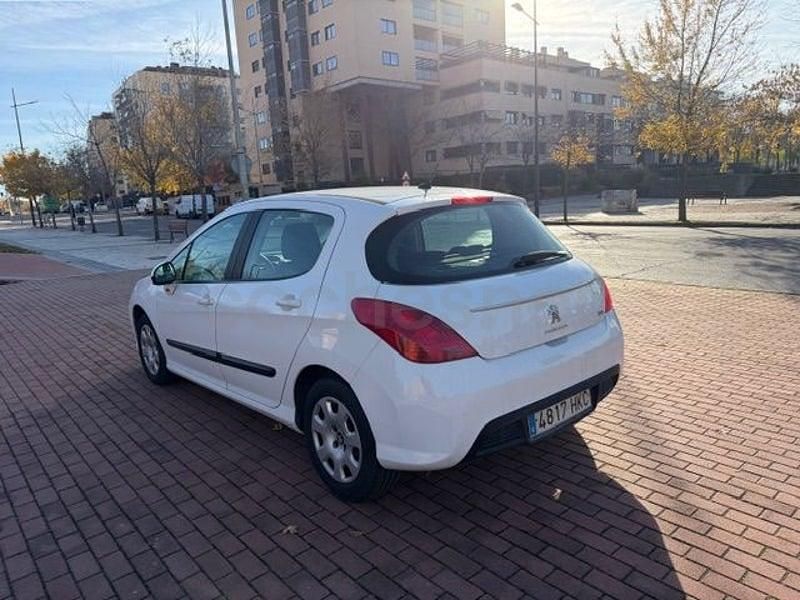 Usado Peugeot 308 Access 112 CV (82 kW) 2012 Blanco Berlina