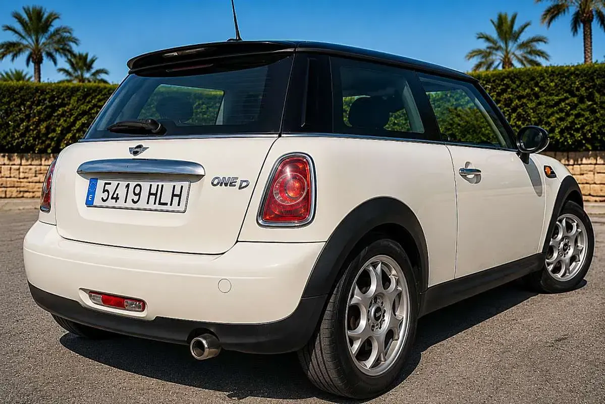 Usado Mini One D 90 CV (66 kW) 2012 Blanco Utilitario