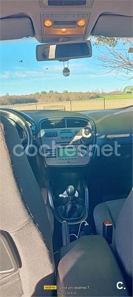 Usado Seat Altea XL 105 CV (77 kW) 2007 Gris / plata Monovolumen