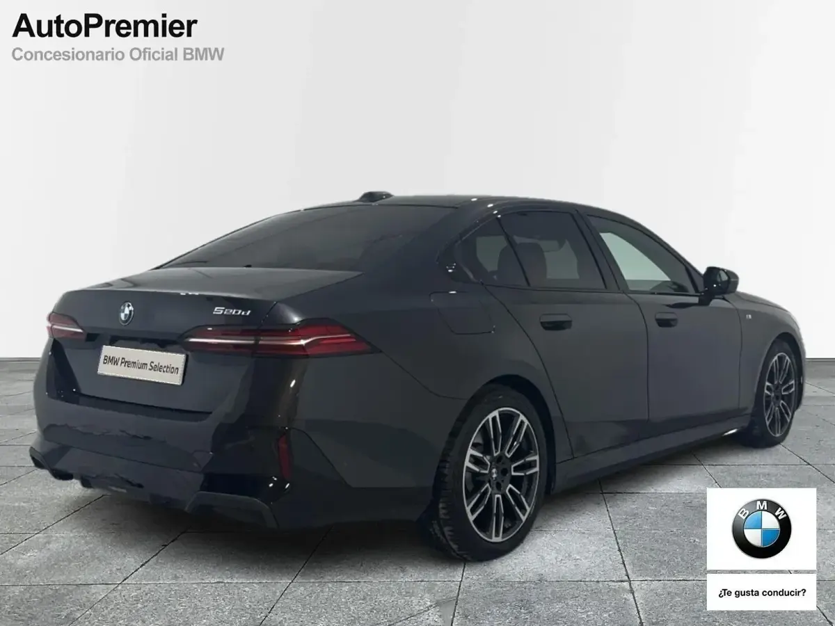 Usado BMW 520 Comfort Edition 197 CV (144 kW) 2025 Gris Berlina