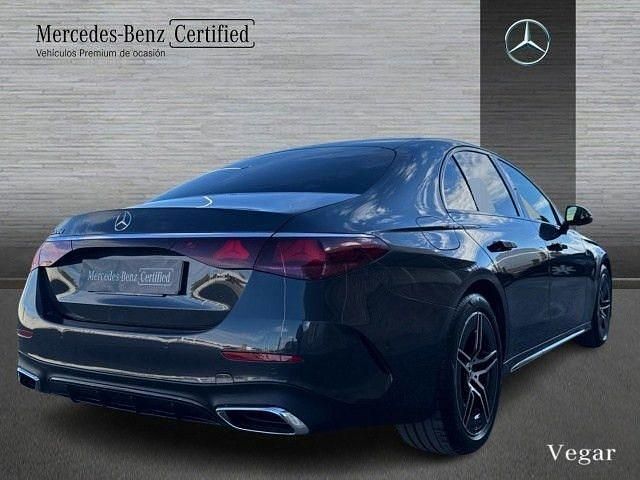 Usado Mercedes E220 Advanced Plus 197 CV (144 kW) 2025 Gris grafito Berlina