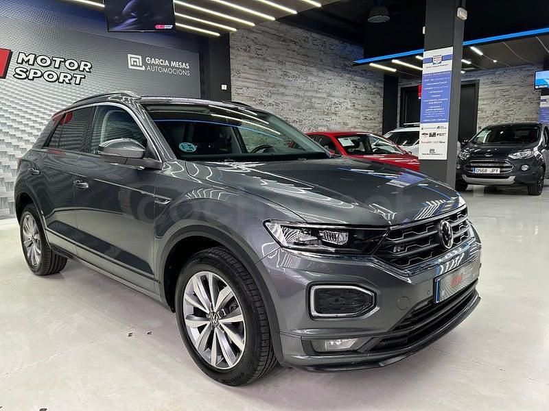 Usado VW T-Roc Advance 110 CV (80 kW) 2021 Gris / plata SUV