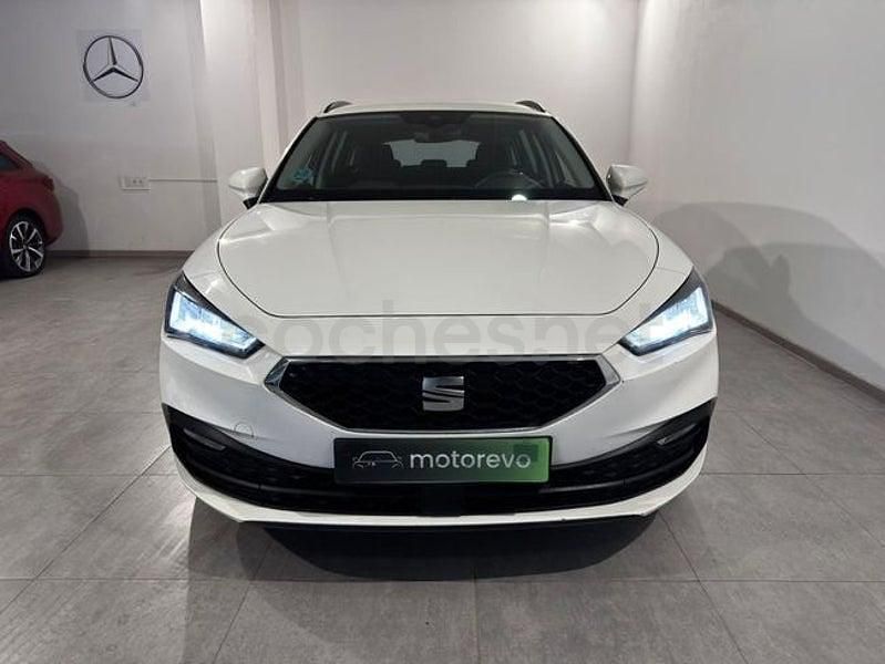 Usado Seat Leon Reference 115 CV (84 kW) 2021 Blanco Familiar