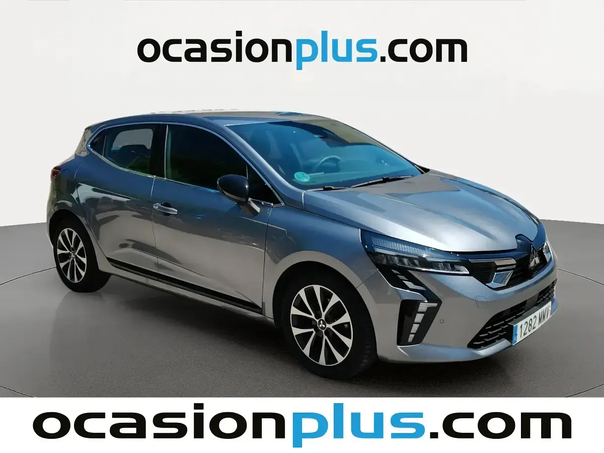 Usado Mitsubishi Colt 90 CV (66 kW) 2024 Gris Utilitario