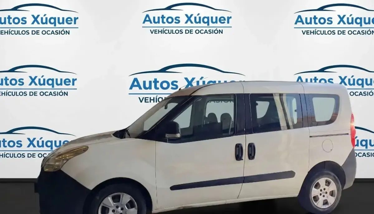 Usado Opel Combo Selective 90 CV (66 kW) 2014 Blanco Monovolumen