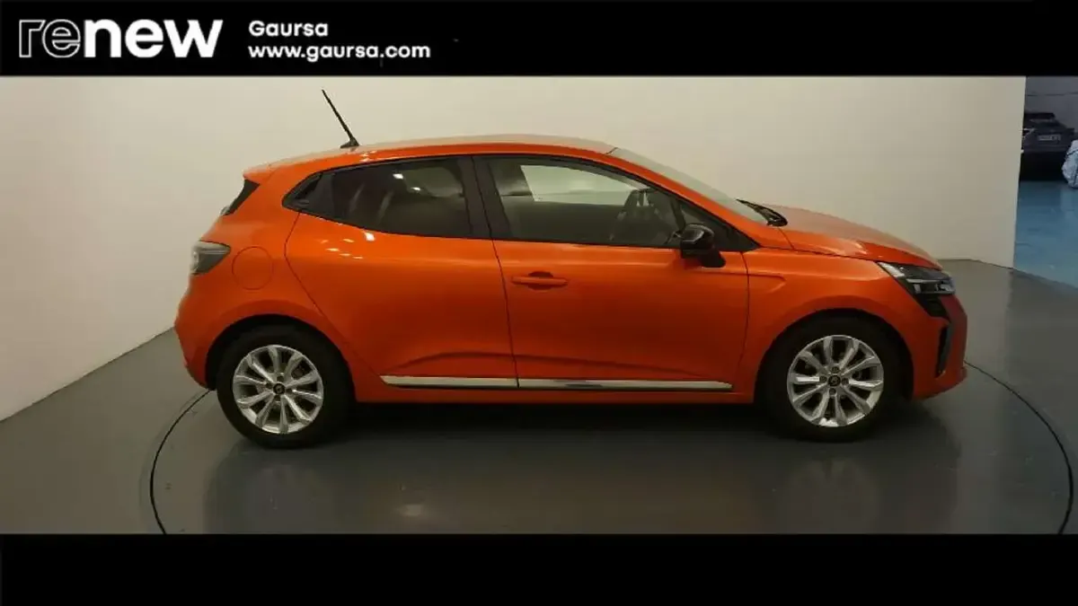 Usado Renault Clio V Evolution 101 CV (74 kW) 2024 Naranja Berlina